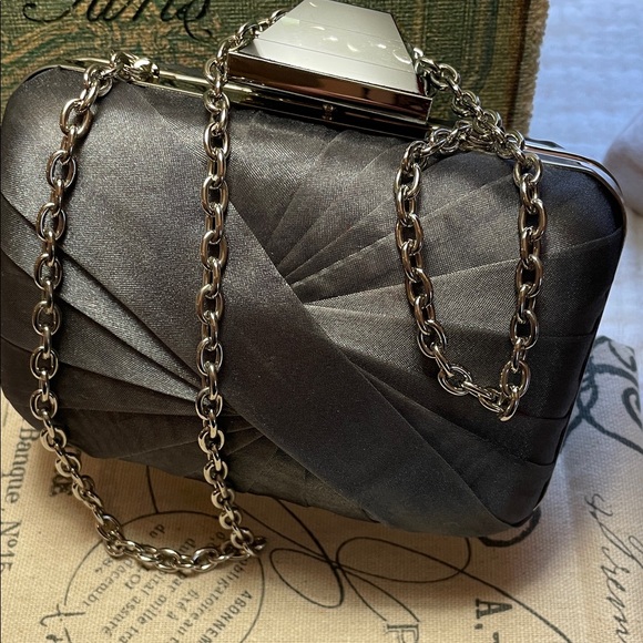 Sondra Roberts Elegant Black Satin Evening Clutch /with silver chain - Picture 7 of 11